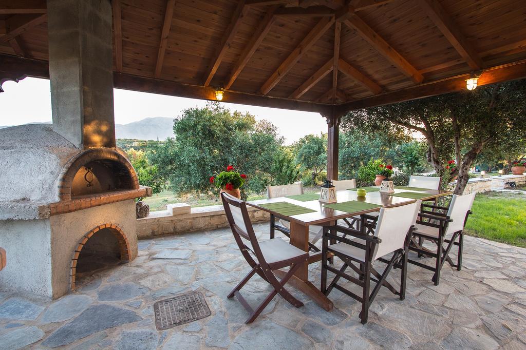 Villa Manoutsio Episkopi  Bagian luar foto